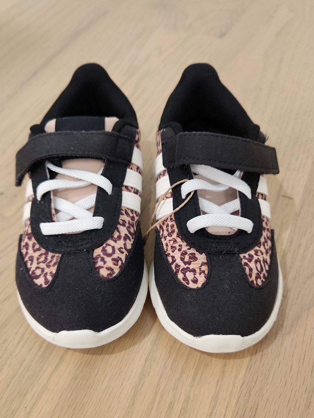 NWOB adidas run 70s 2.0 Kids Leopard Print Black & Pink Athletic Sneakers